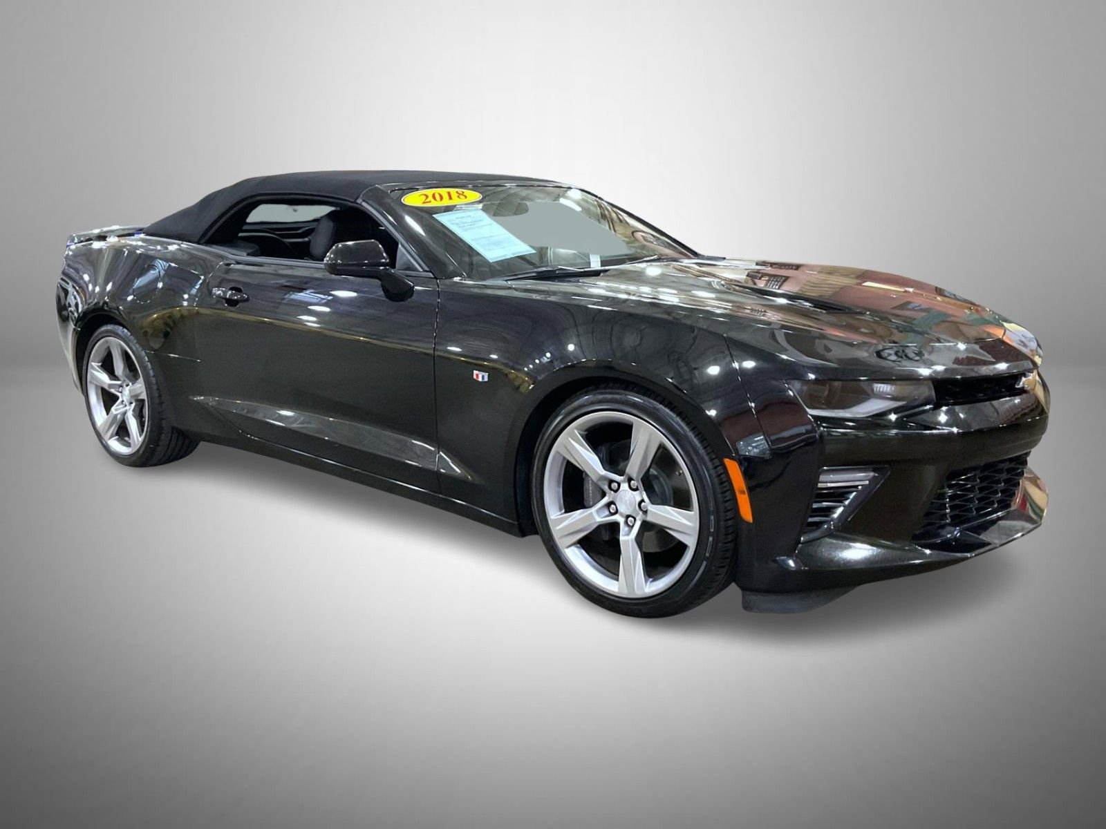 Used 2018 Chevrolet Camaro SS image 3