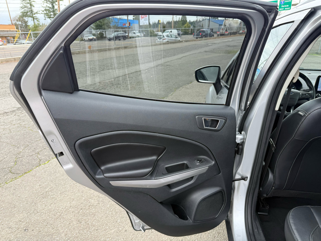 Used 2021 Ford EcoSport Titanium image 20