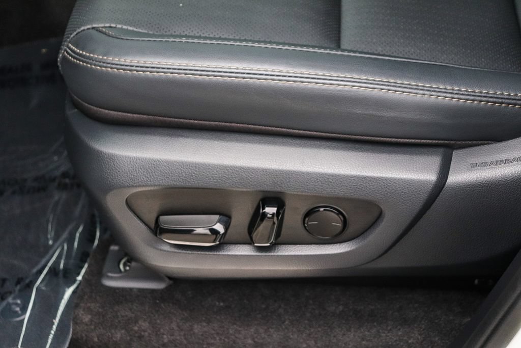 Used 2025 Lexus GX 550 AWD/4WD image 35