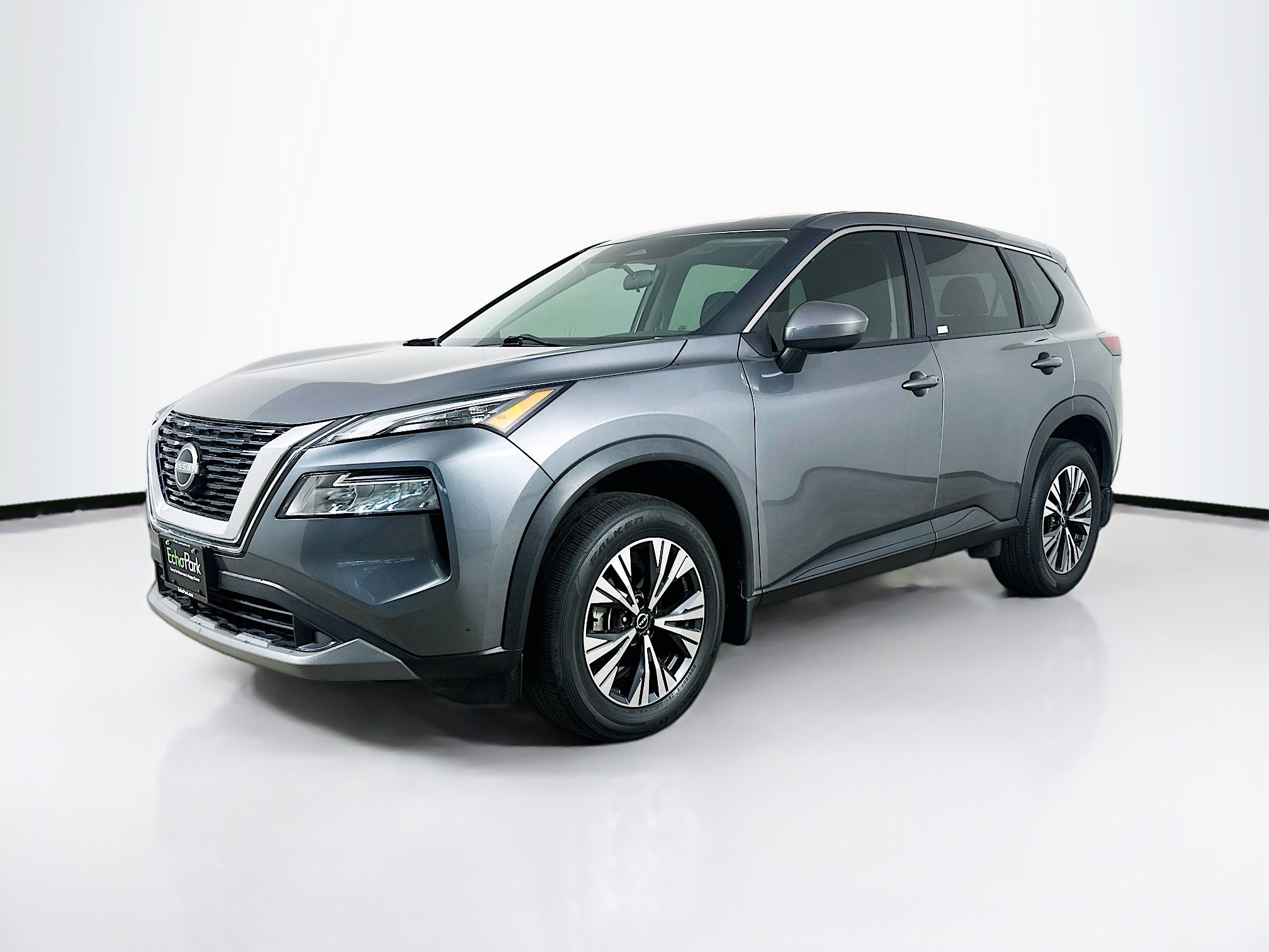 Used 2023 Nissan Rogue SV FWD image 3