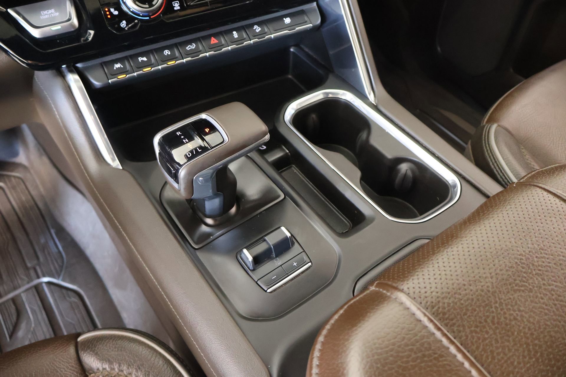 Used 2024 GMC Sierra 1500 Denali image 8