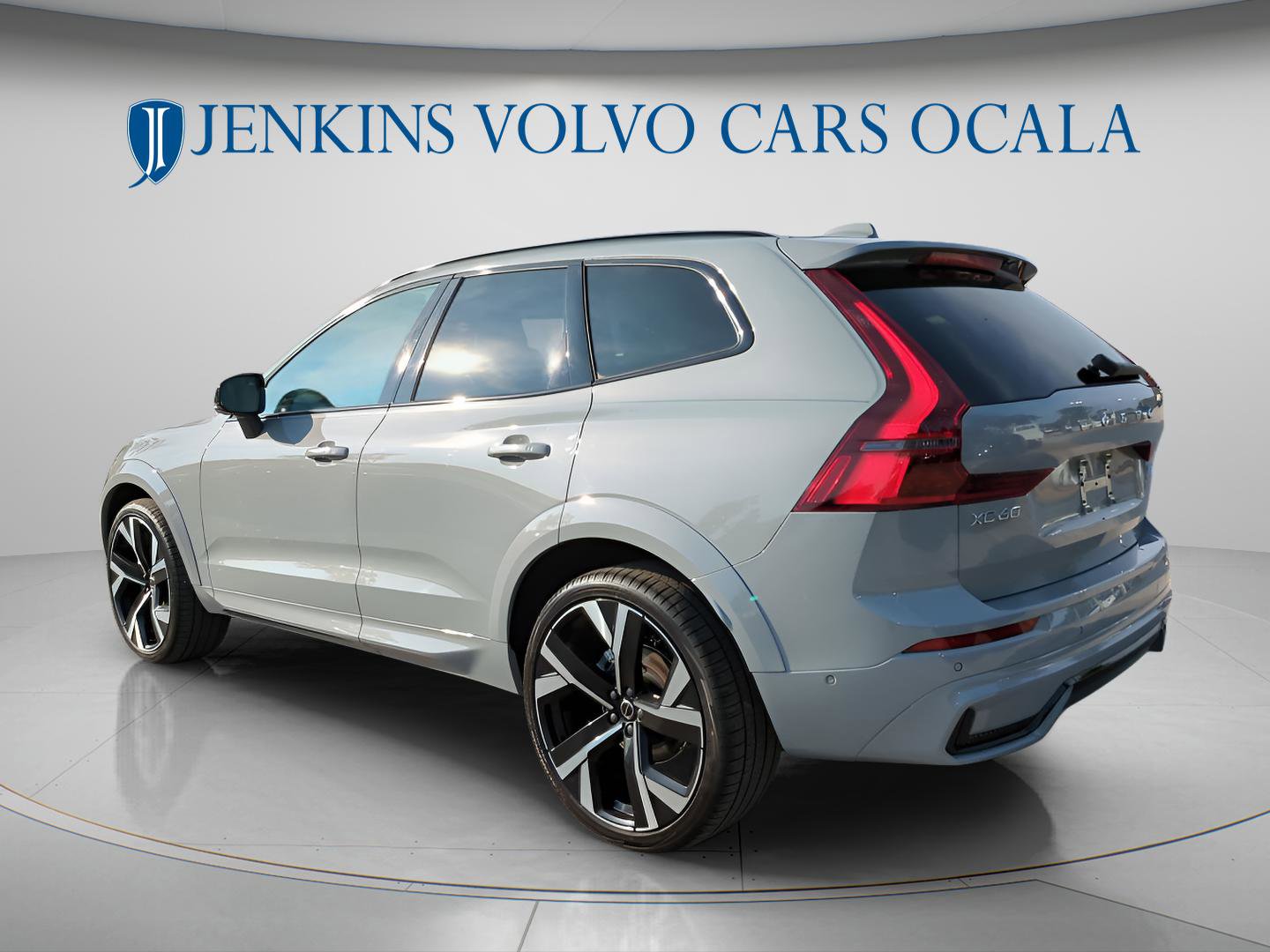 New 2026 Volvo XC60 B5 Ultra w/ Climate Package image 5