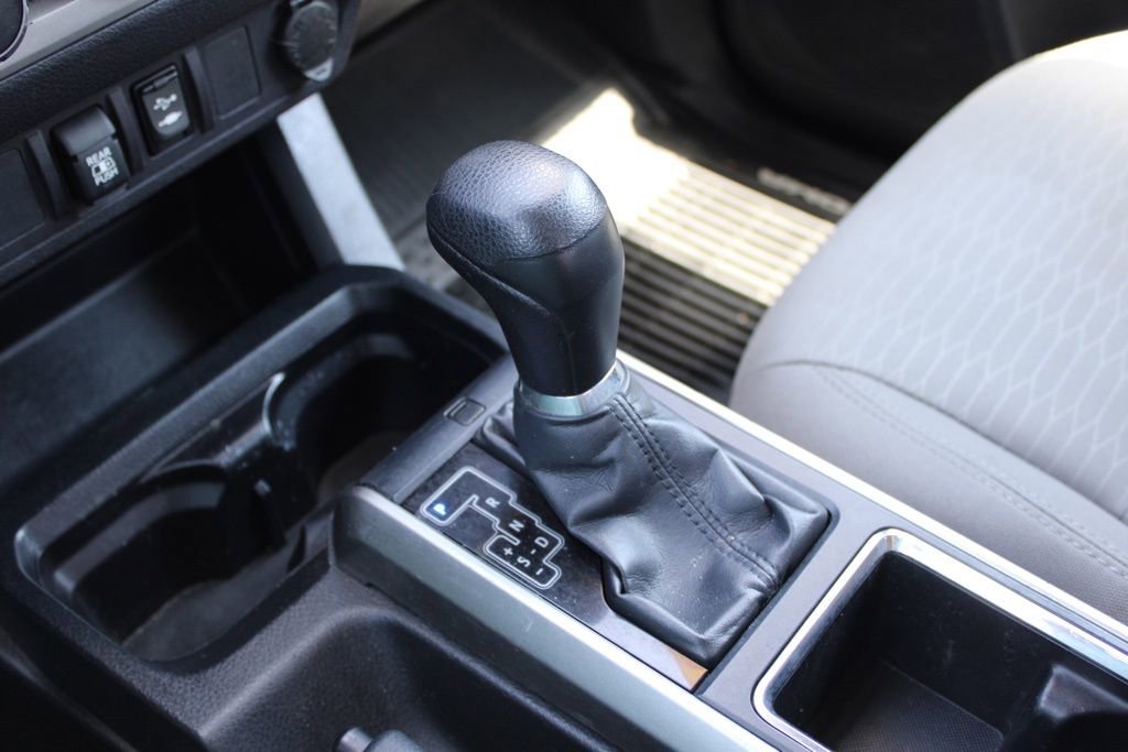 Used 2019 Toyota Tacoma SR5 AWD/4WD image 39