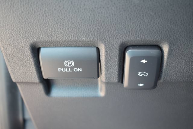 Used 2023 Ford F250 Lariat w/ Lariat Ultimate Package AWD/4WD image 24