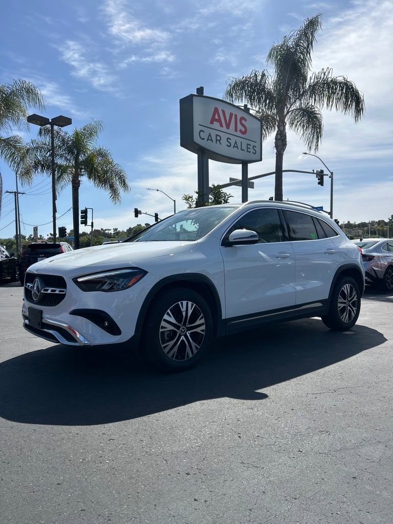 Used 2025 Mercedes-Benz GLA 250 4MATIC image 1