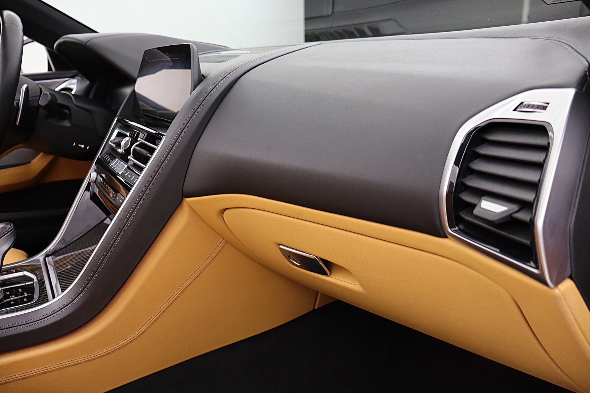 Used 2020 BMW M8 Convertible w/ M Driver's Package image 38