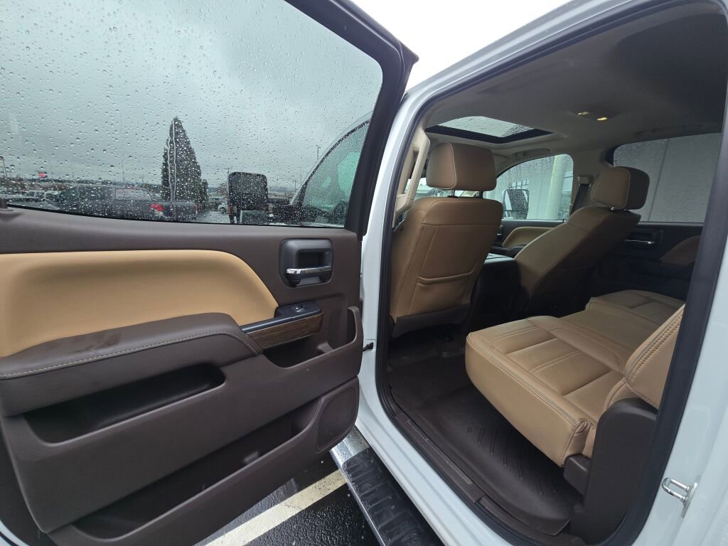 Used 2017 GMC Sierra 3500 Denali w/ Duramax Plus Package image 12