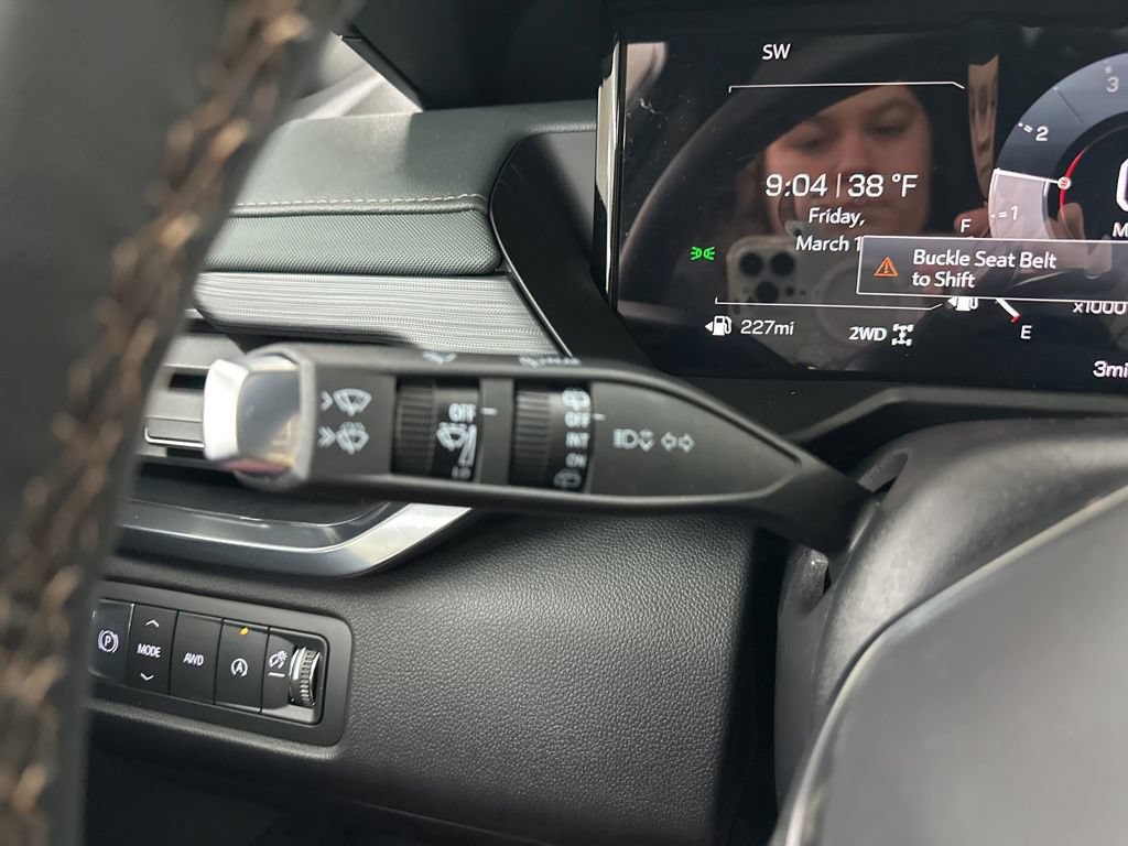New 2026 GMC Acadia AT4 w/ Luxury Package AWD/4WD image 36