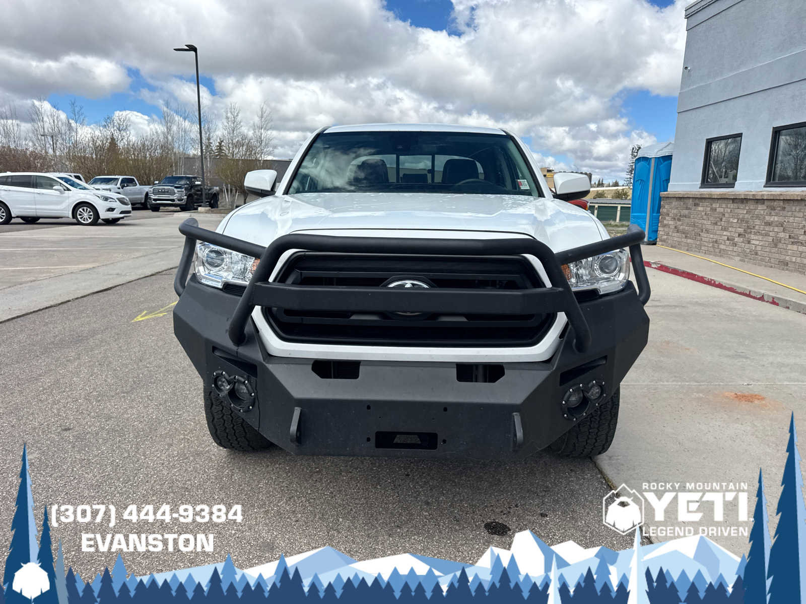 Used 2020 Toyota Tacoma SR AWD/4WD image 8