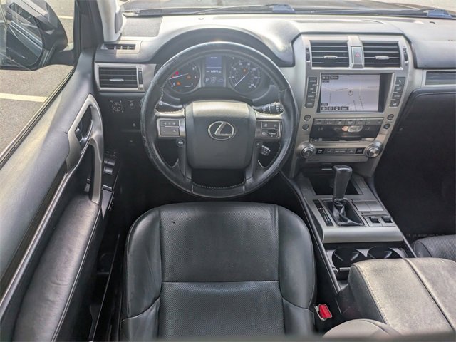 Used 2017 Lexus GX 460 image 17
