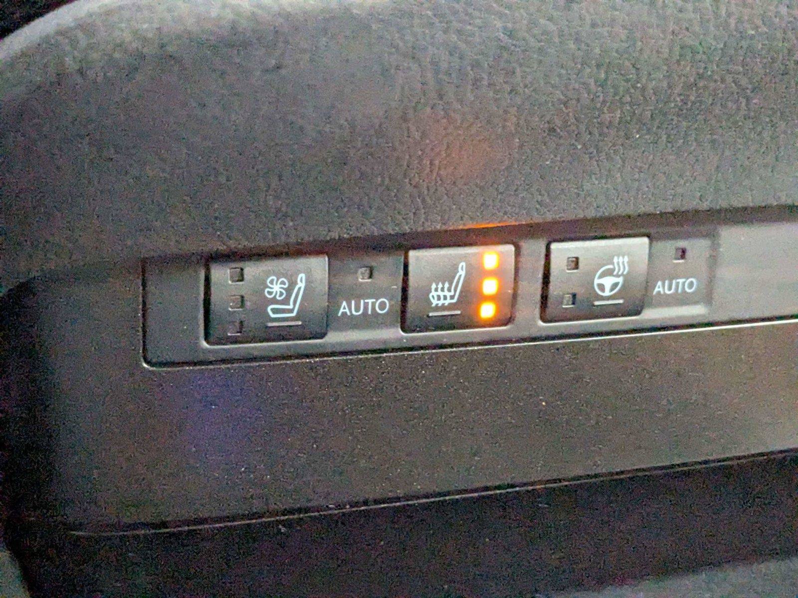 Used 2025 Lexus ES 350 w/ Premium Package FWD image 23