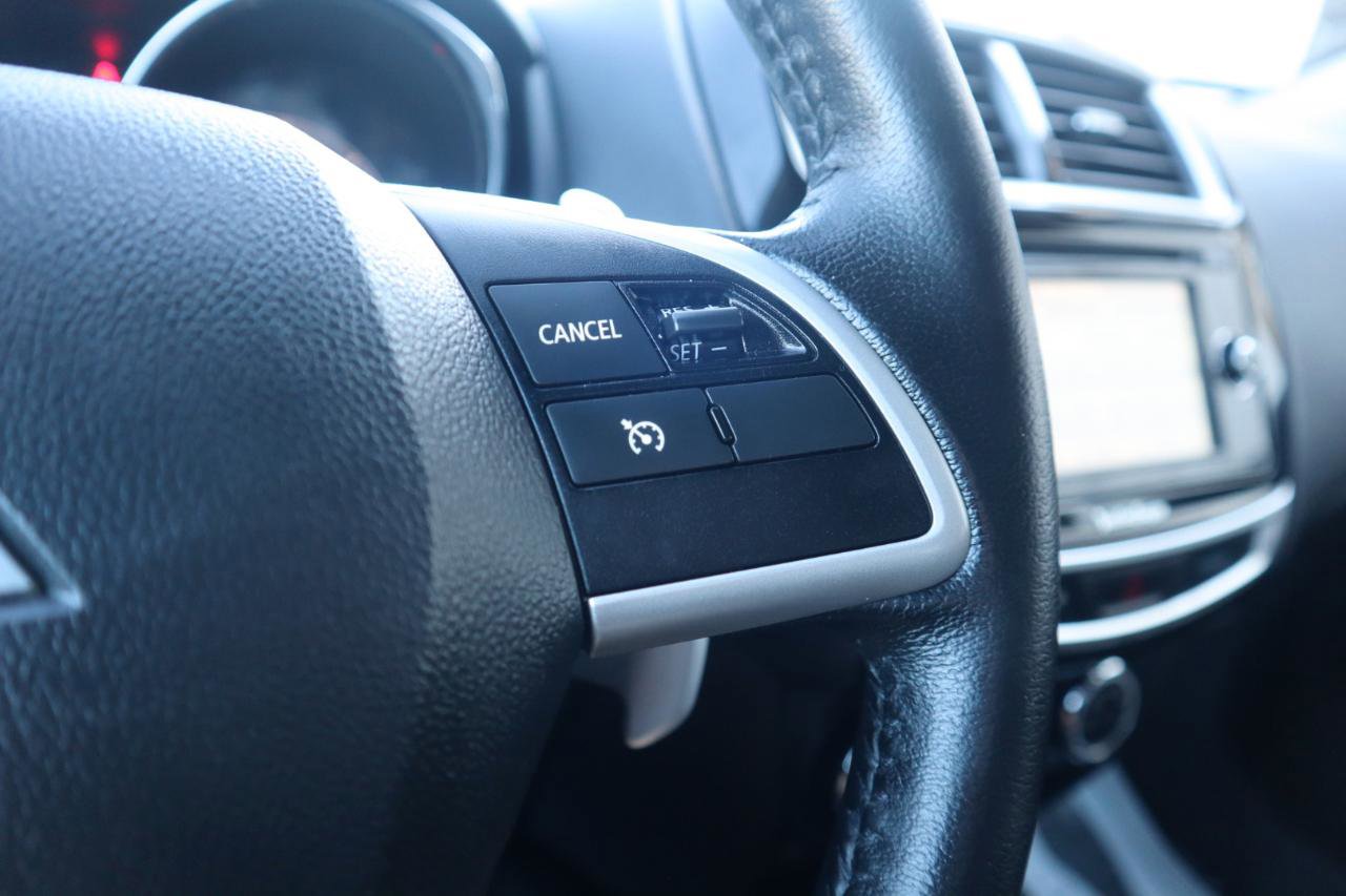 Used 2015 Mitsubishi Outlander Sport SE image 59