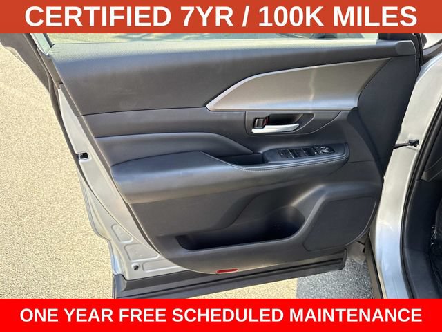 Used 2025 Toyota Grand Highlander FWD image 13