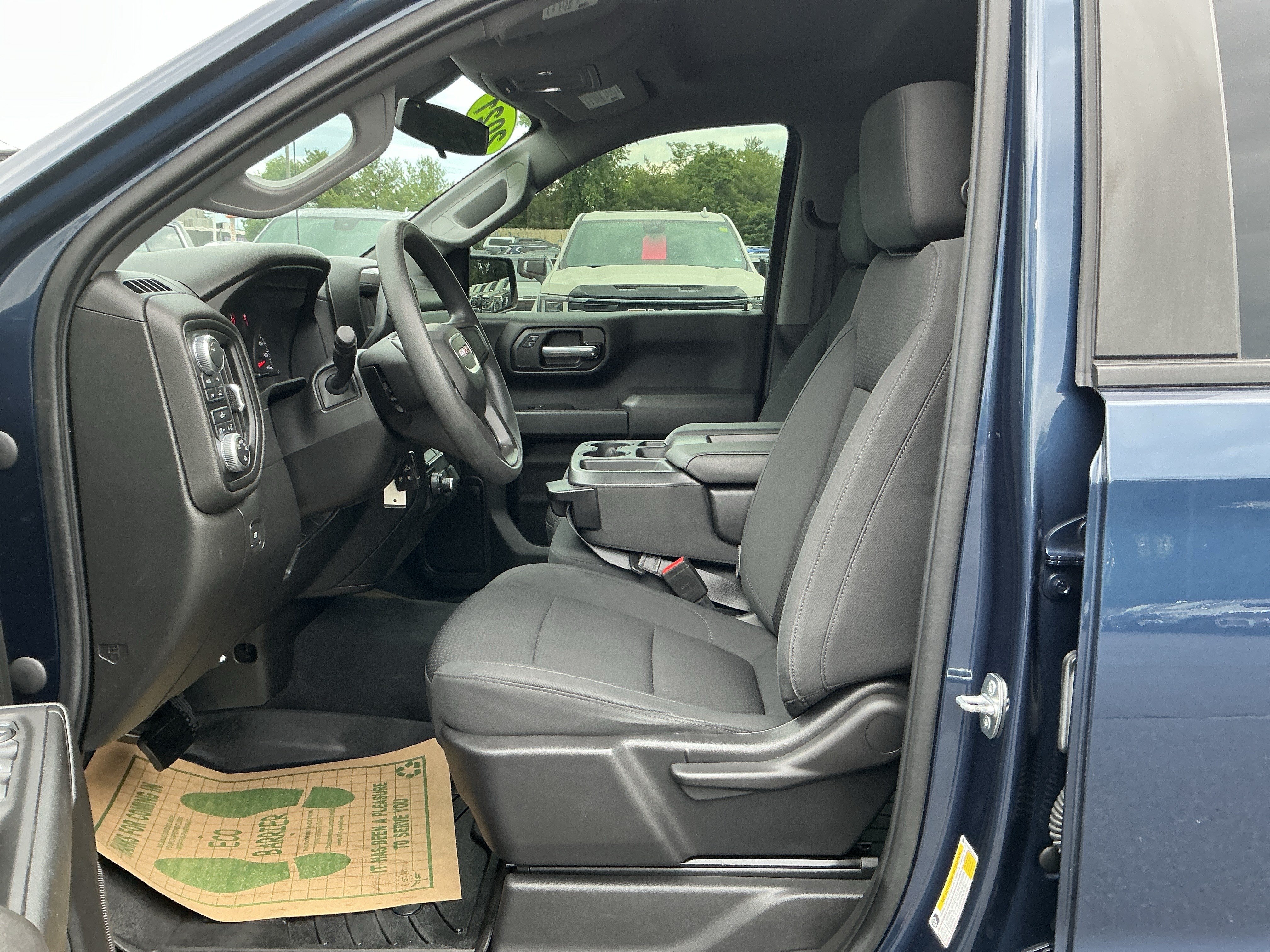 Used 2021 GMC Sierra 1500 4x4 Crew Cab w/ Sierra Value Package image 15