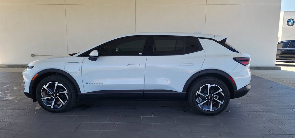 Used 2026 Chevrolet Equinox EV LT image 9