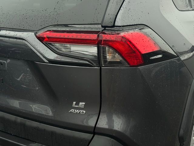 Used 2024 Toyota RAV4 LE image 6