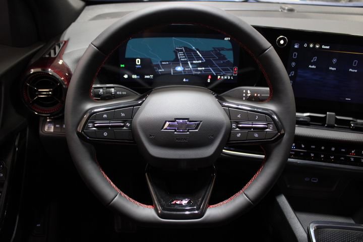 New 2026 Chevrolet Equinox RS w/ Convenience Package III image 33