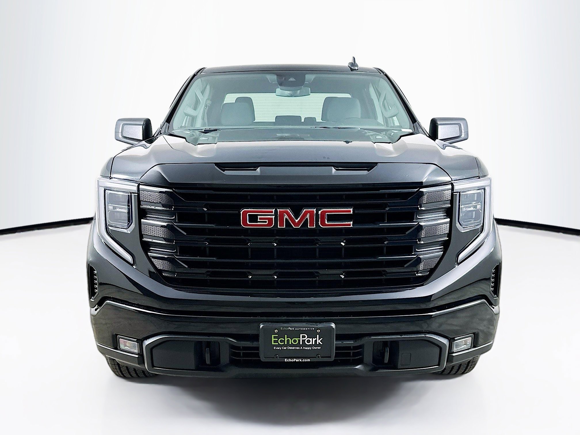 Used 2023 GMC Sierra 1500 Elevation image 2