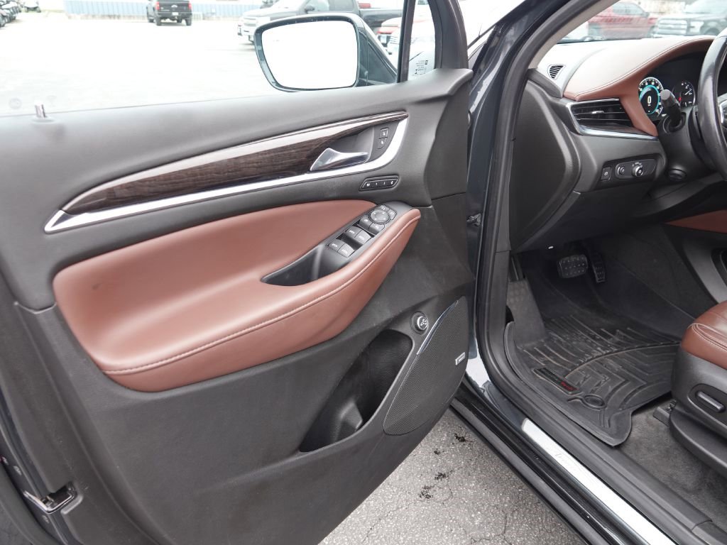 Used 2019 Buick Enclave Avenir image 13