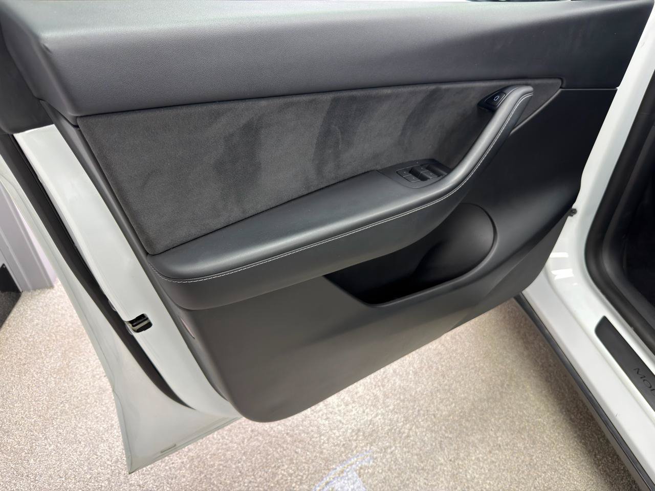 Used 2022 Tesla Model Y Performance AWD/4WD image 14