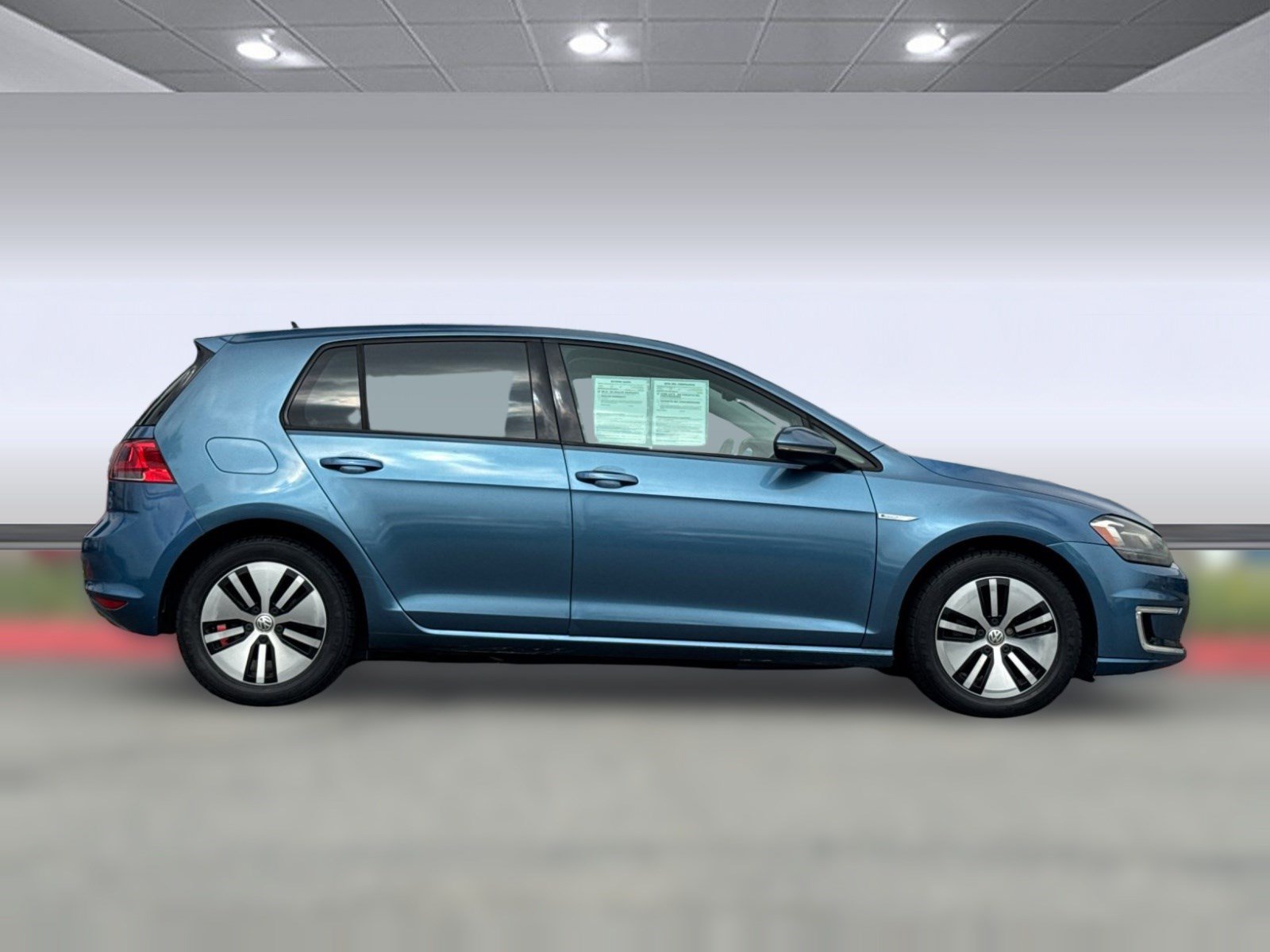 Used 2015 Volkswagen e-Golf SEL Premium FWD image 8