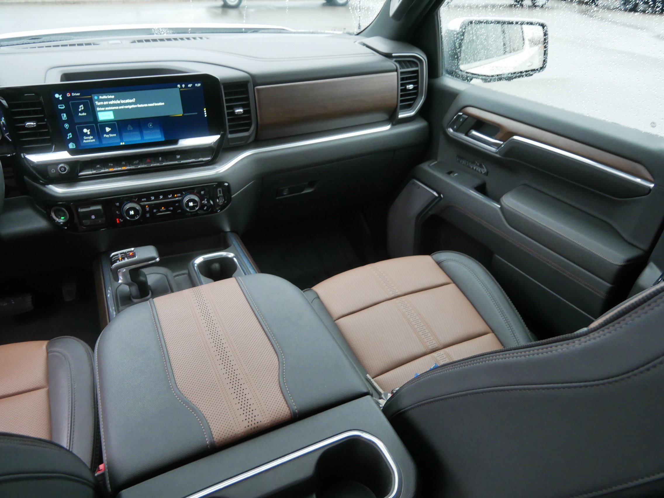 Used 2023 Chevrolet Silverado 1500 High Country w/ High Country Premium Package image 11