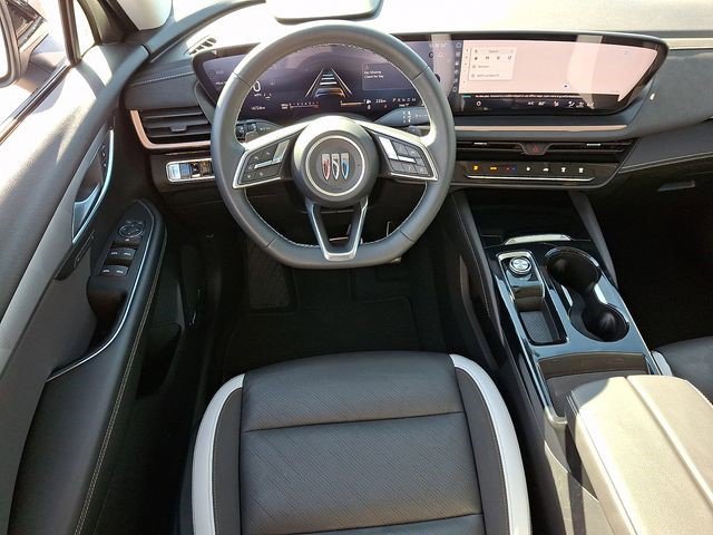 Certified 2025 Buick Envision Sport Touring image 10