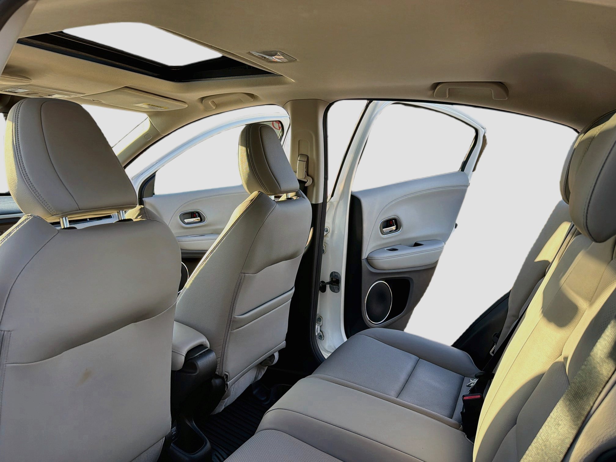 Used 2020 Honda HR-V Touring image 12