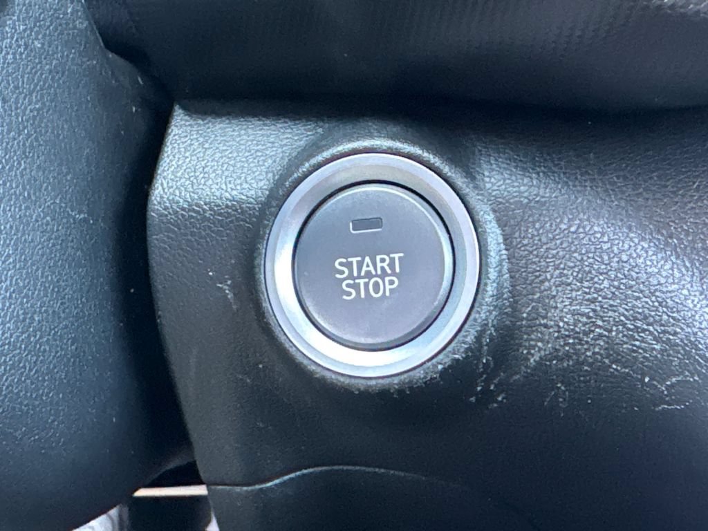 Used 2023 Hyundai Kona SE FWD image 31