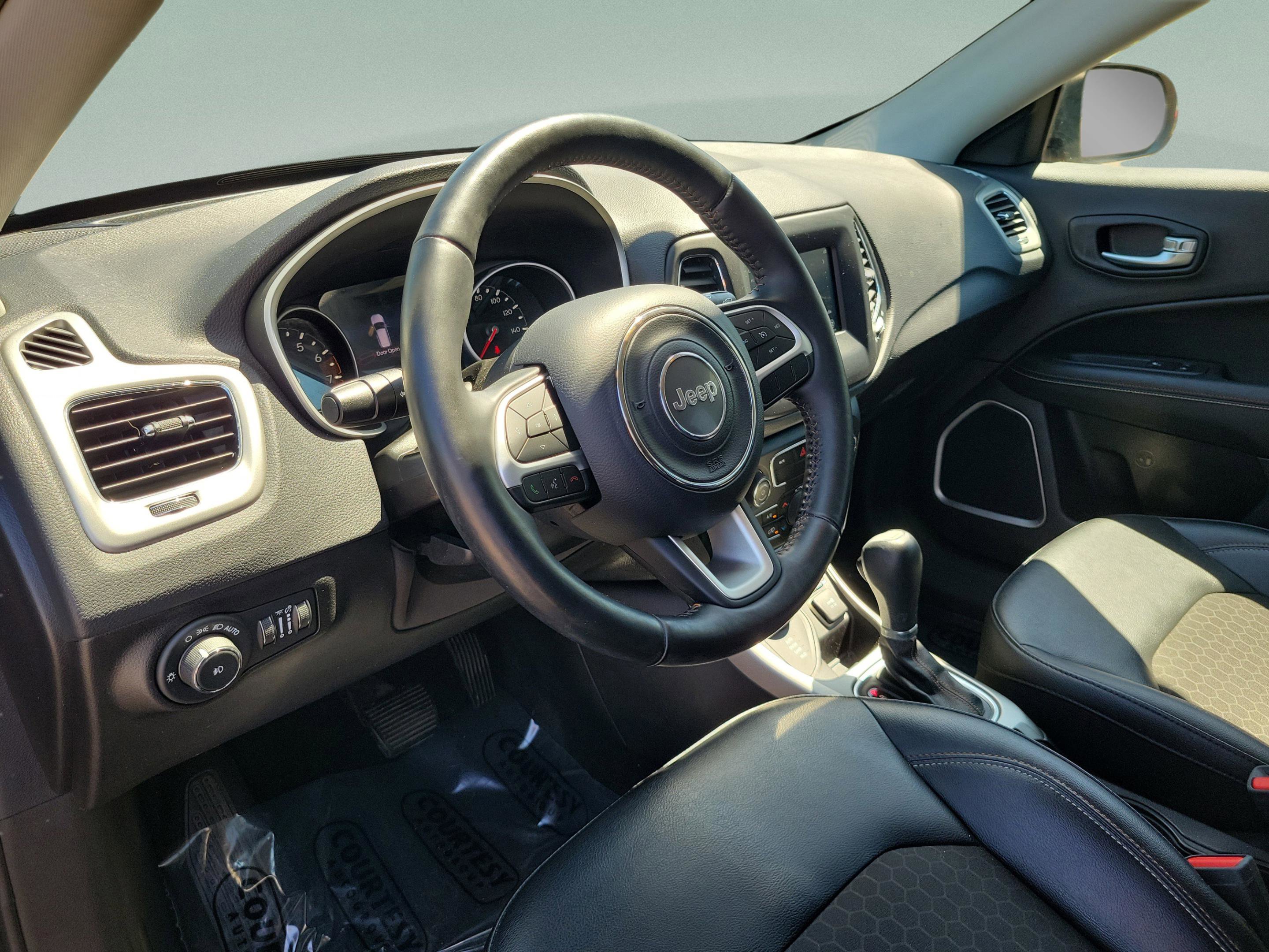 Used 2020 Jeep Compass Latitude w/ Popular Equipment Group image 20