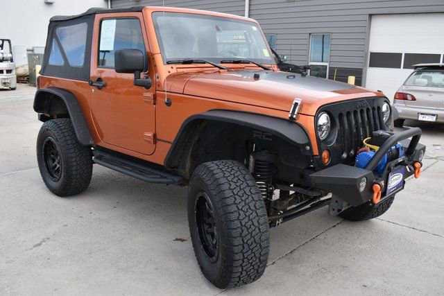 Used 2010 Jeep Wrangler Mountain image 3