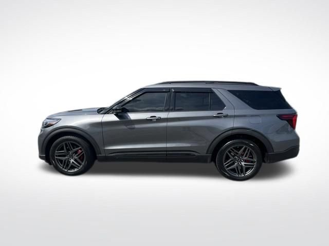 Used 2025 Ford Explorer ST AWD/4WD image 4