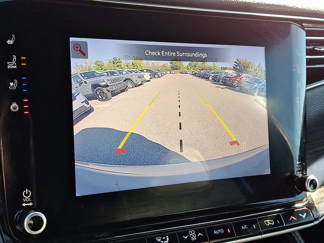 Used 2022 Jeep Wagoneer Series III w/ Flexible Seating Group image 19