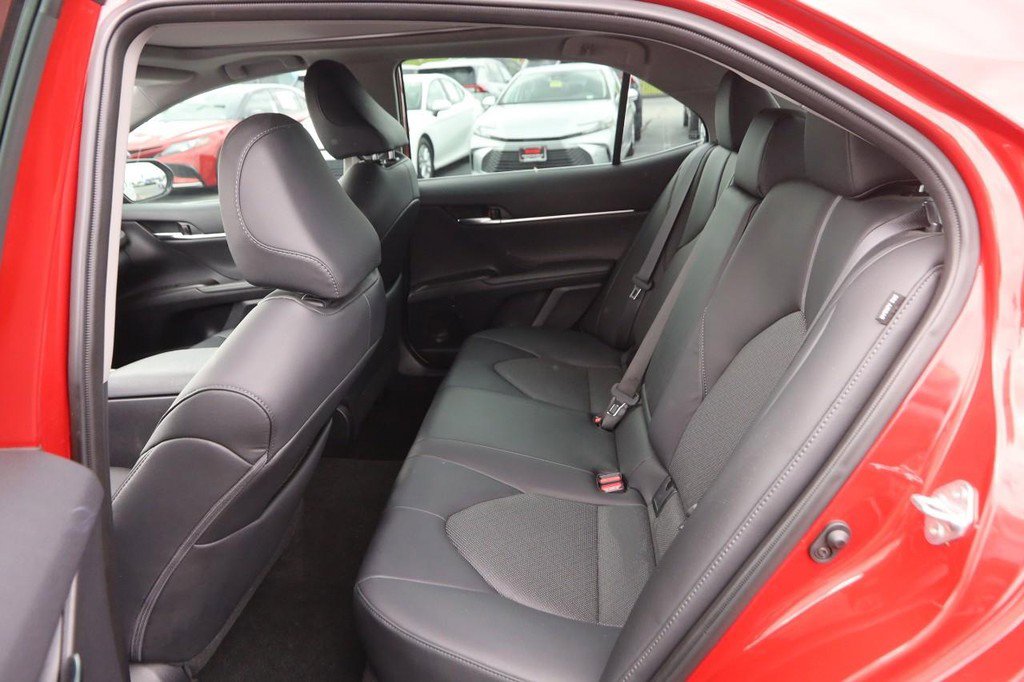 Used 2024 Toyota Camry XLE w/ Navigation Package AWD/4WD image 9