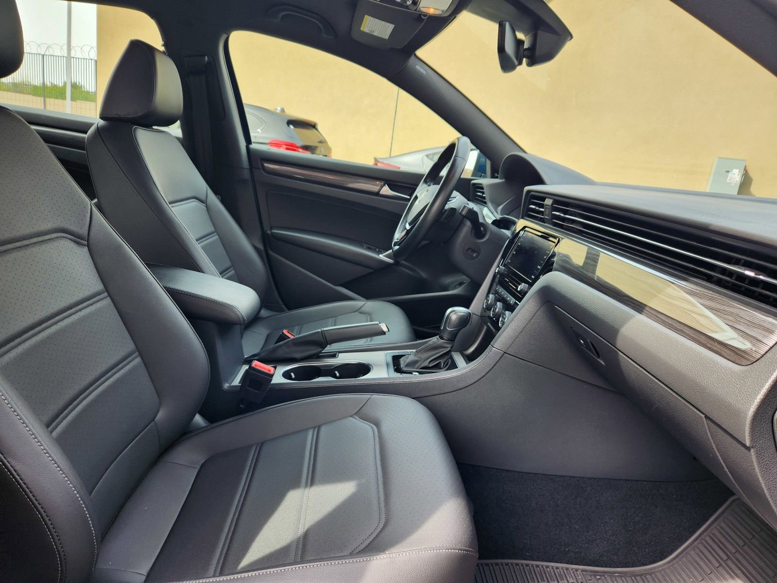 Used 2021 Volkswagen Passat 2.0T R-Line FWD image 24