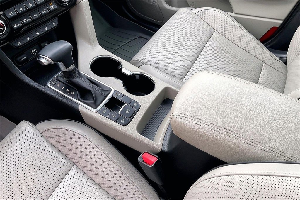 Certified 2022 Kia Sportage EX w/ EX Technology Package image 17