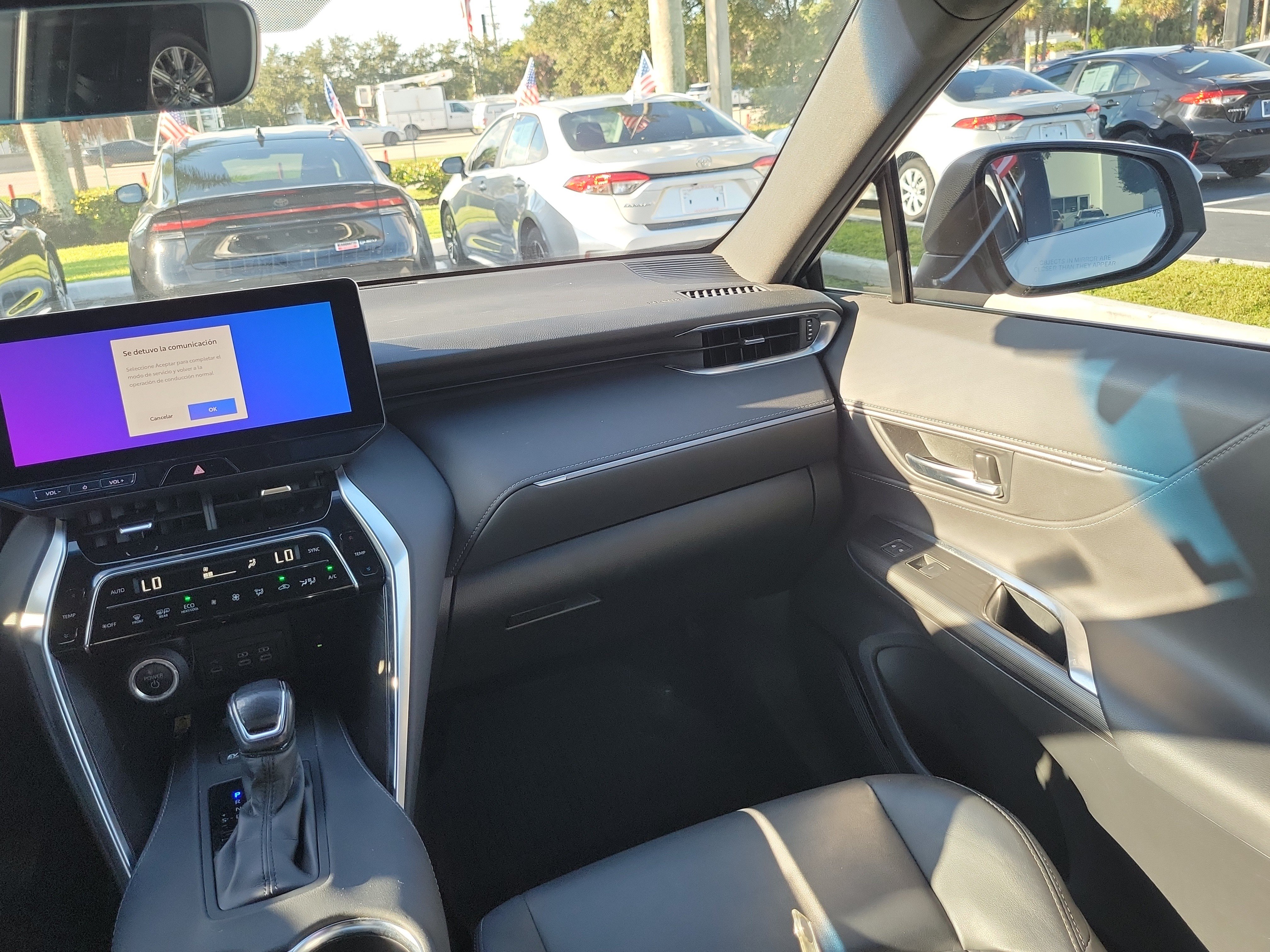 Used 2023 Toyota Venza XLE AWD/4WD image 17