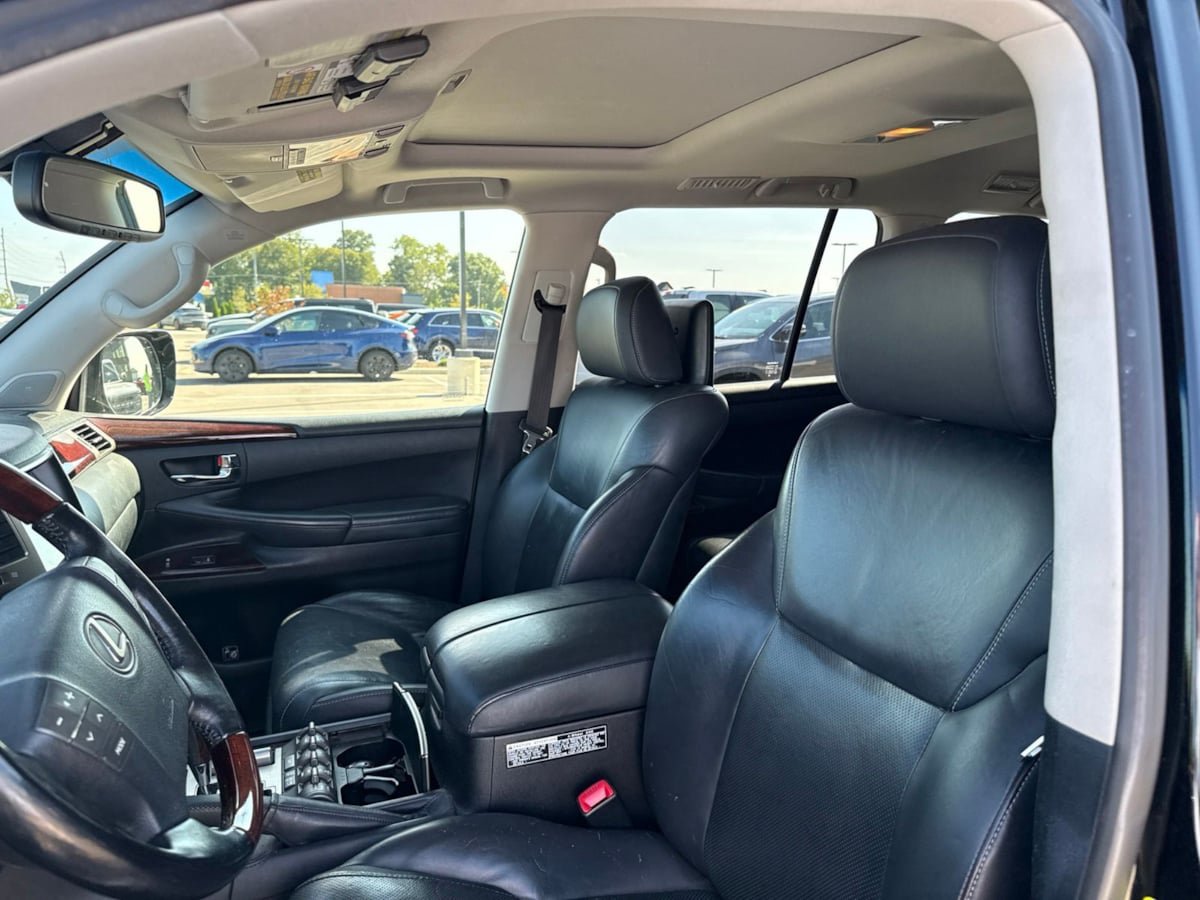 Used 2015 Lexus LX 570 4WD image 8