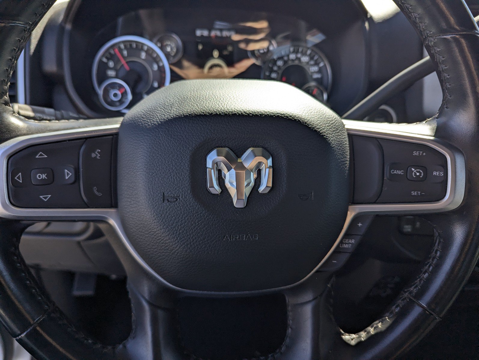 Used 2024 RAM 2500 Big Horn AWD/4WD image 11