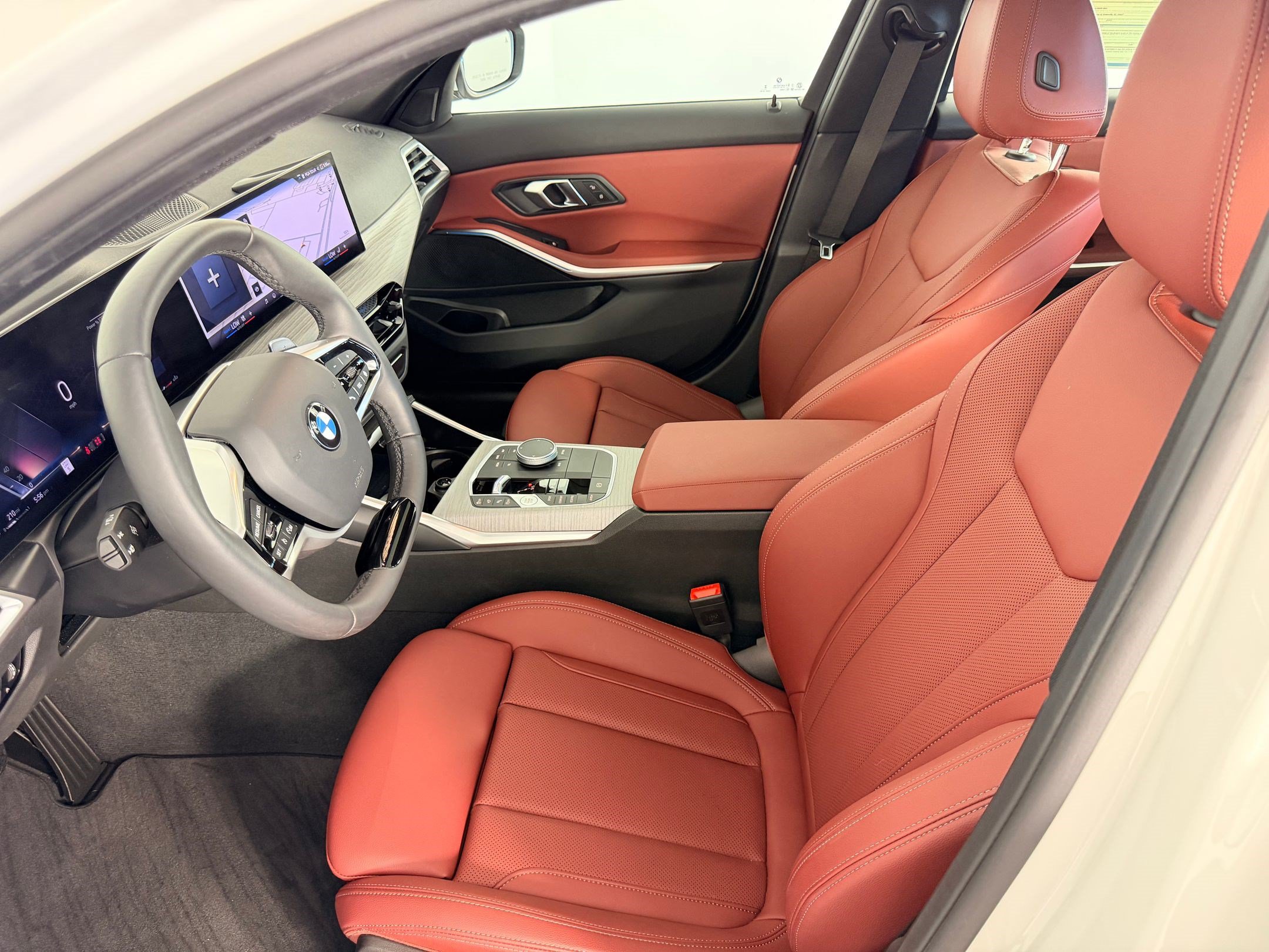 Certified 2026 BMW 330i xDrive Sedan AWD/4WD image 5