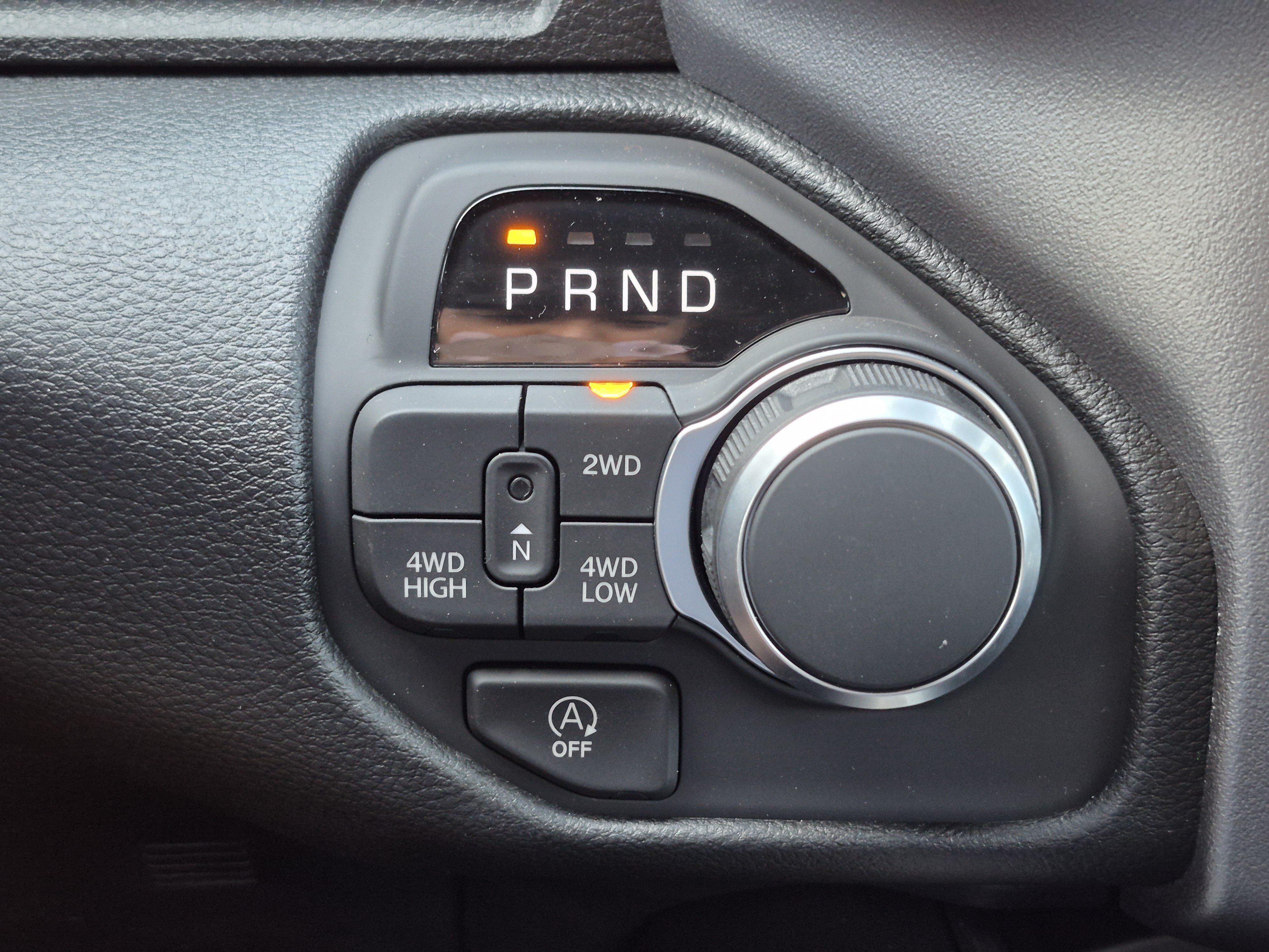 New 2026 RAM 1500 Express AWD/4WD image 23