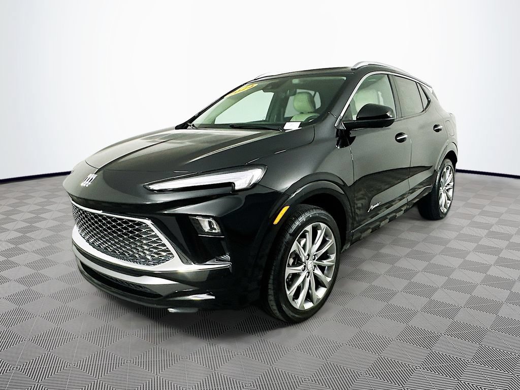 Used 2024 Buick Encore GX Avenir w/ Avenir Technology Package AWD/4WD image 5