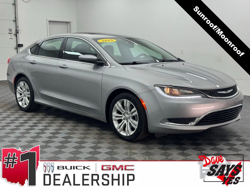Used 2015 Chrysler 200 Limited w/ Convenience Group FWD image 1
