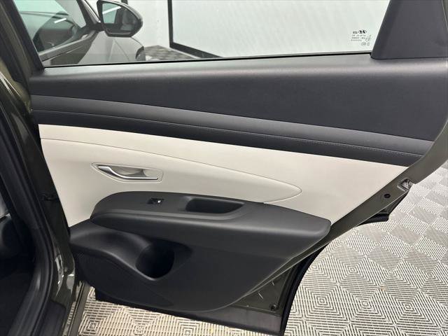 New 2026 Hyundai Tucson SEL FWD image 17