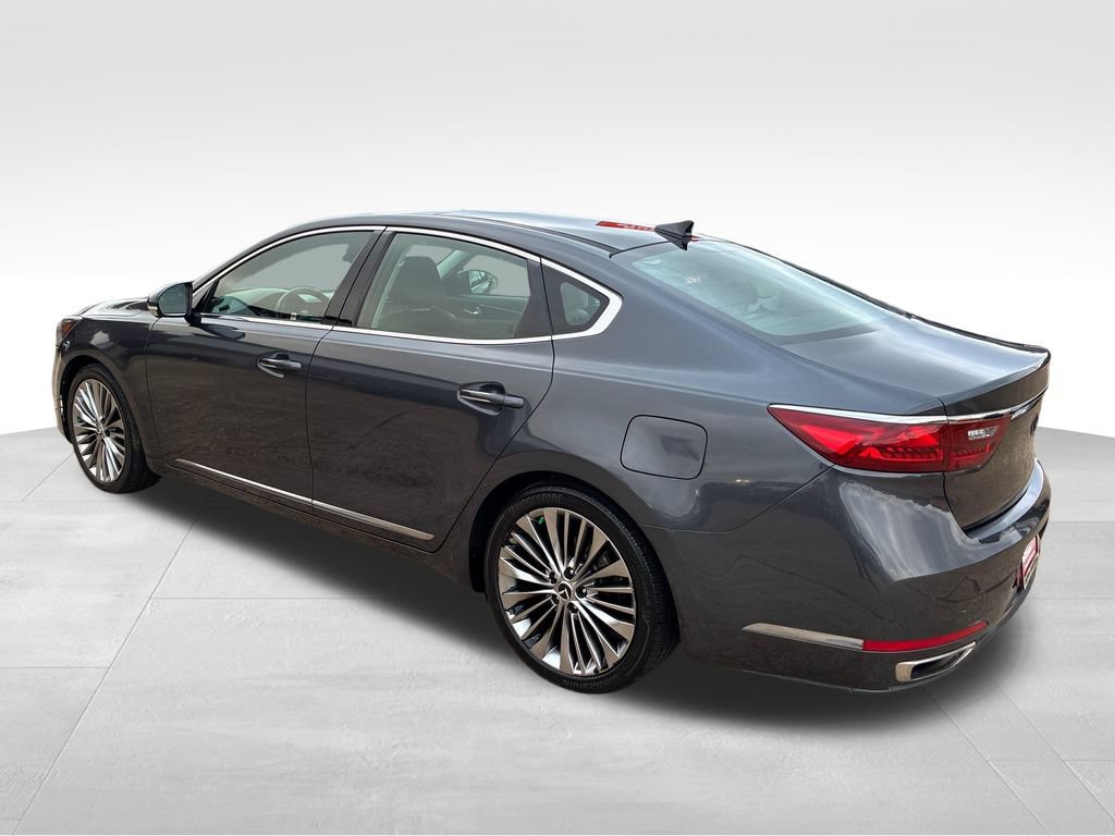 Used 2018 Kia Cadenza Limited FWD image 3