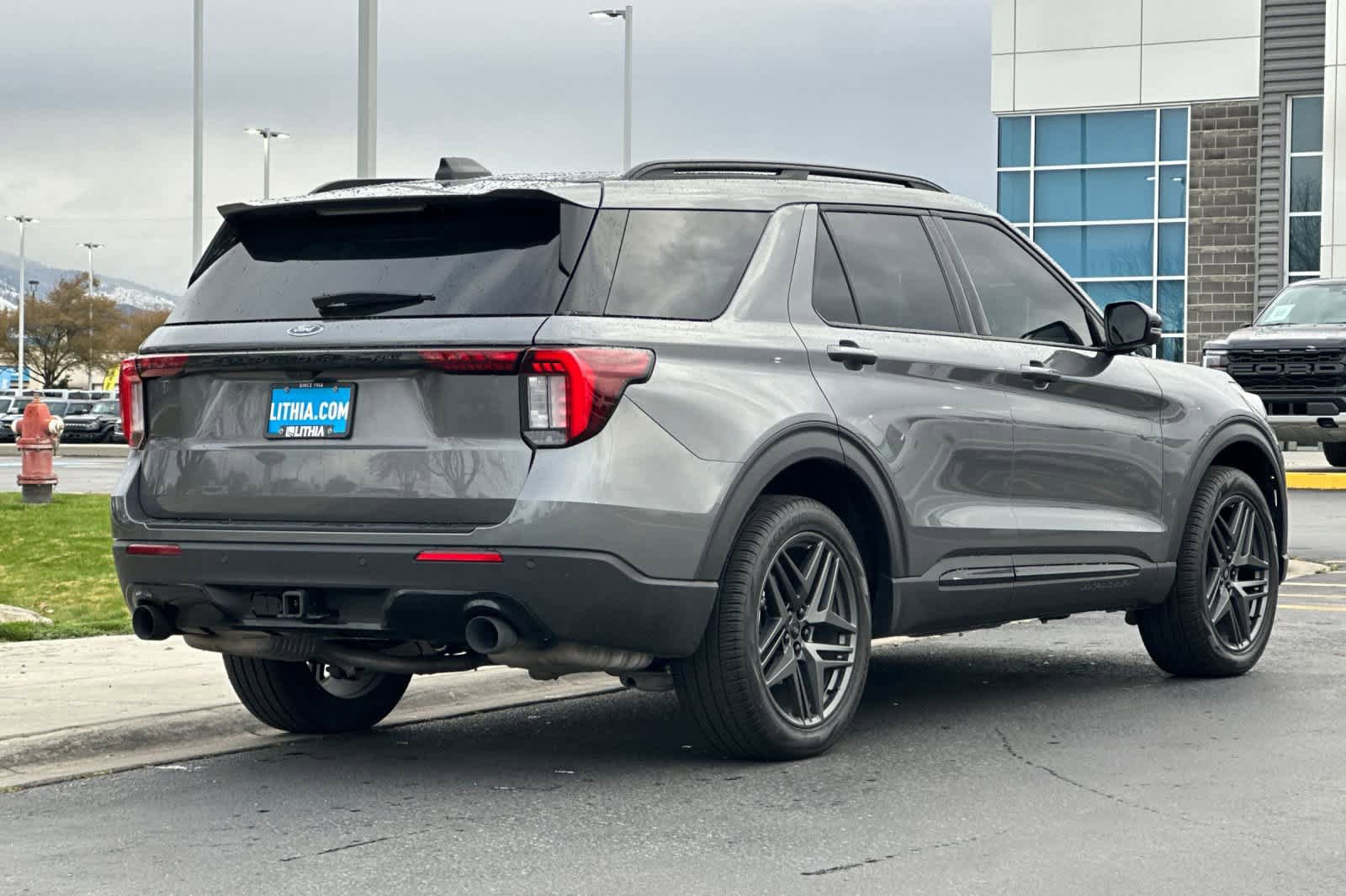 Certified 2026 Ford Explorer ST-Line image 2