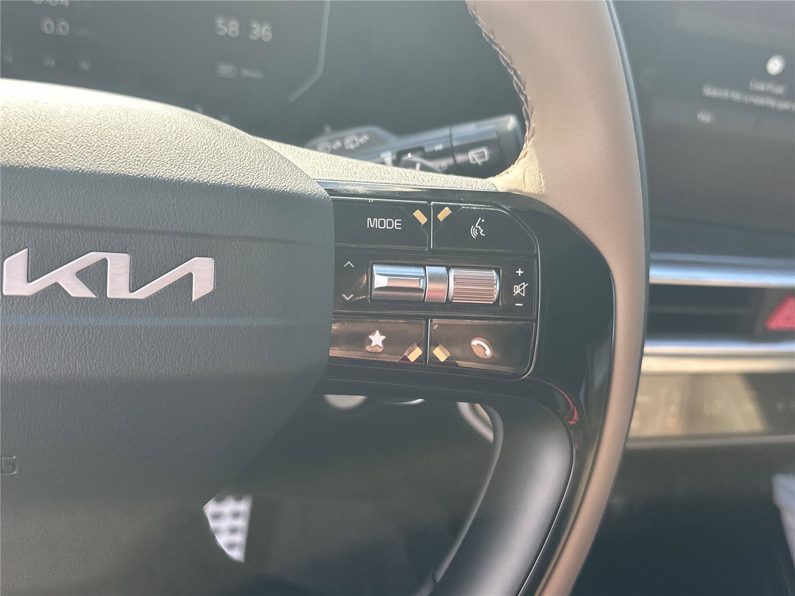 New 2026 Kia Sorento SX image 12