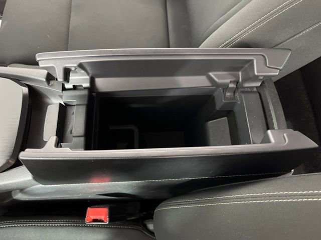 Used 2023 Nissan Rogue S FWD image 29