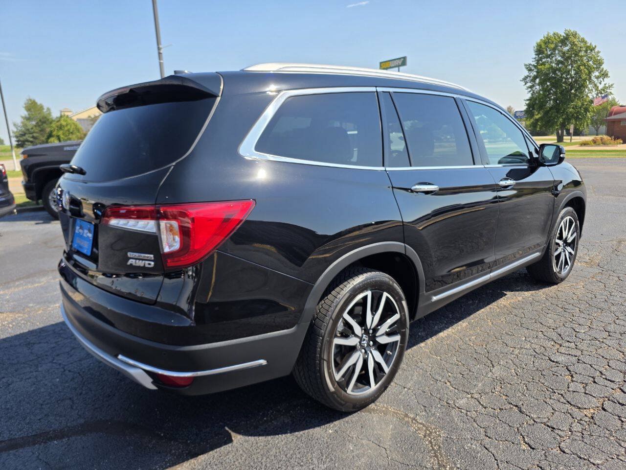 Used 2021 Honda Pilot Touring image 6