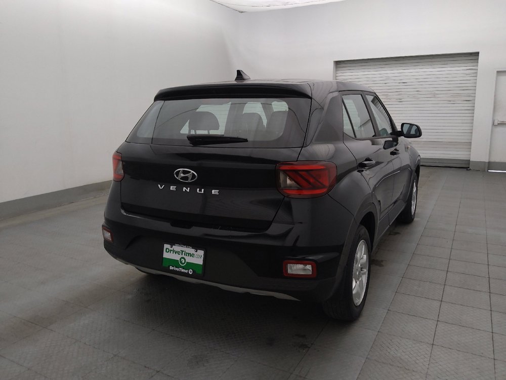 Used 2021 Hyundai Venue SE FWD image 7
